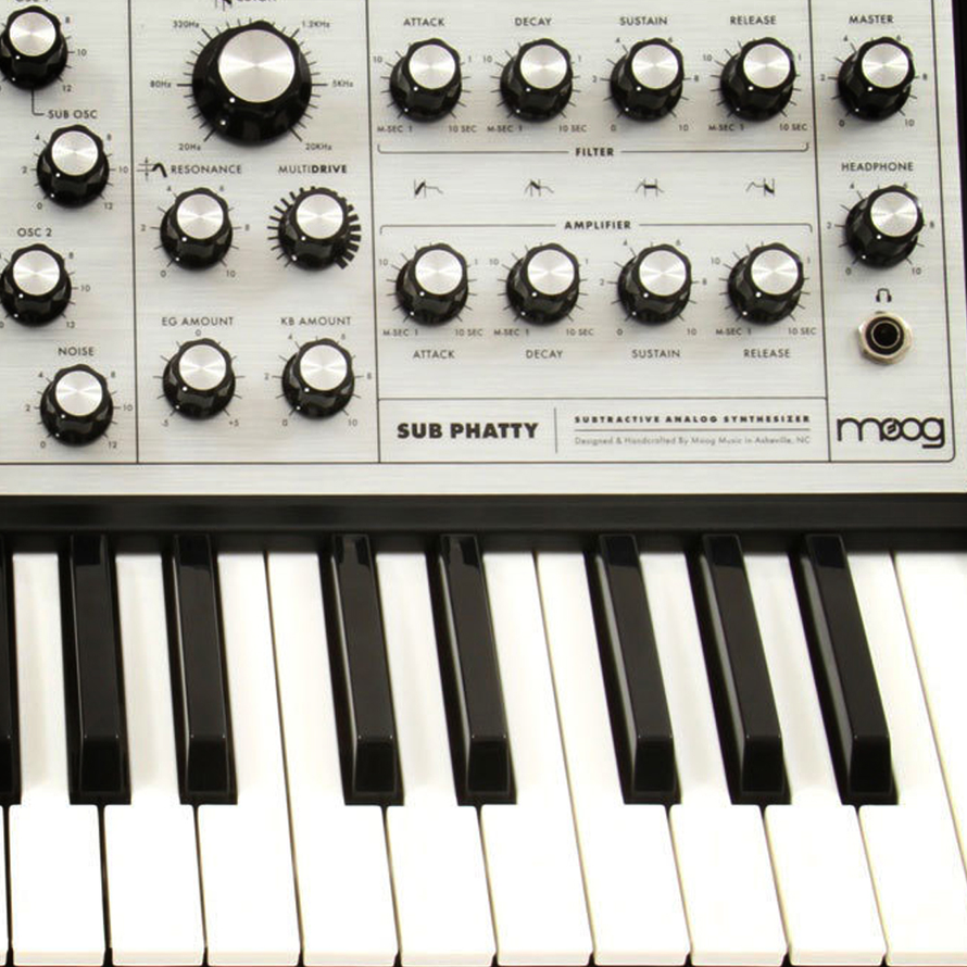 Moog Sub Phatty - 鍵盤楽器