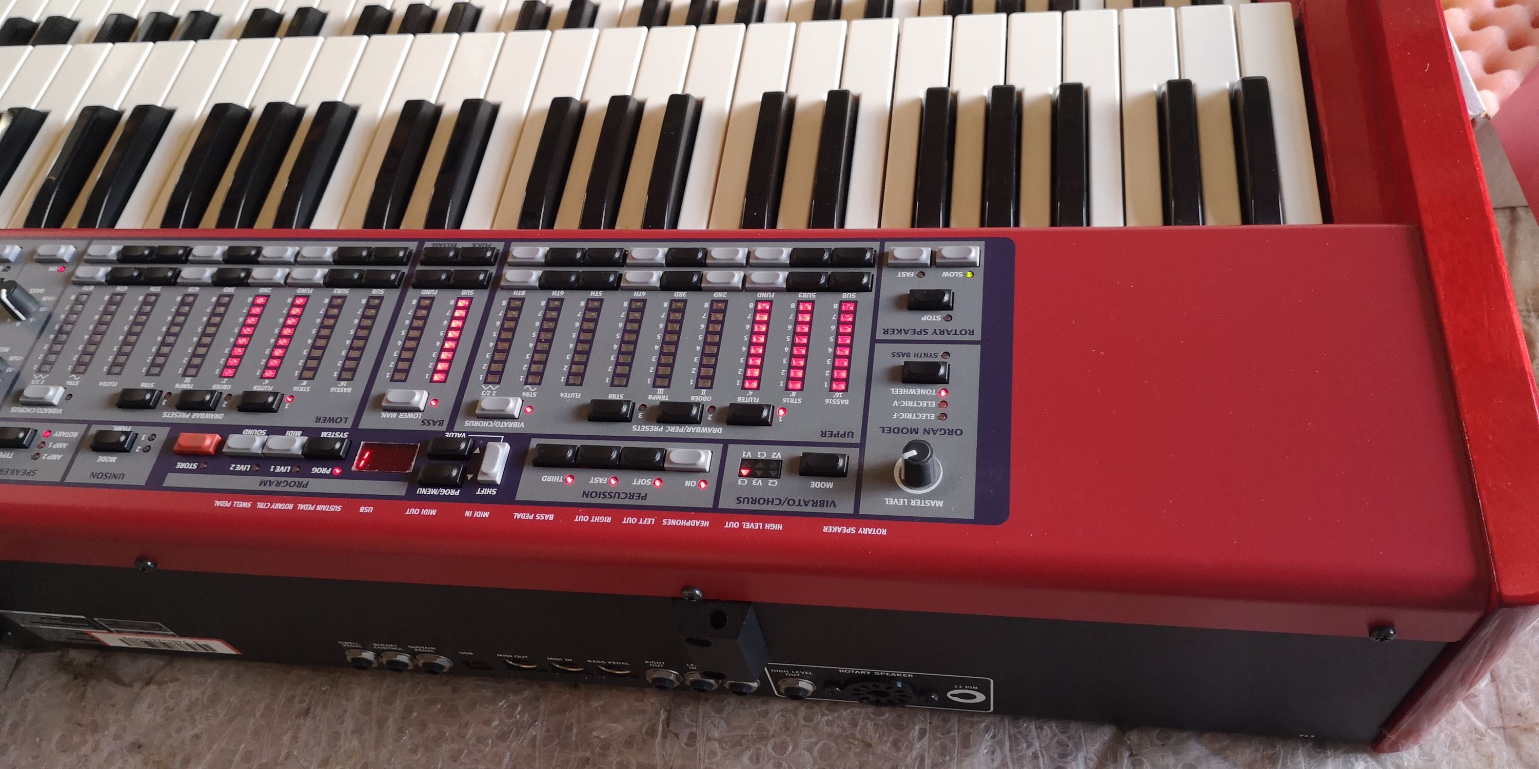 Nord C1 | Hammond Clone