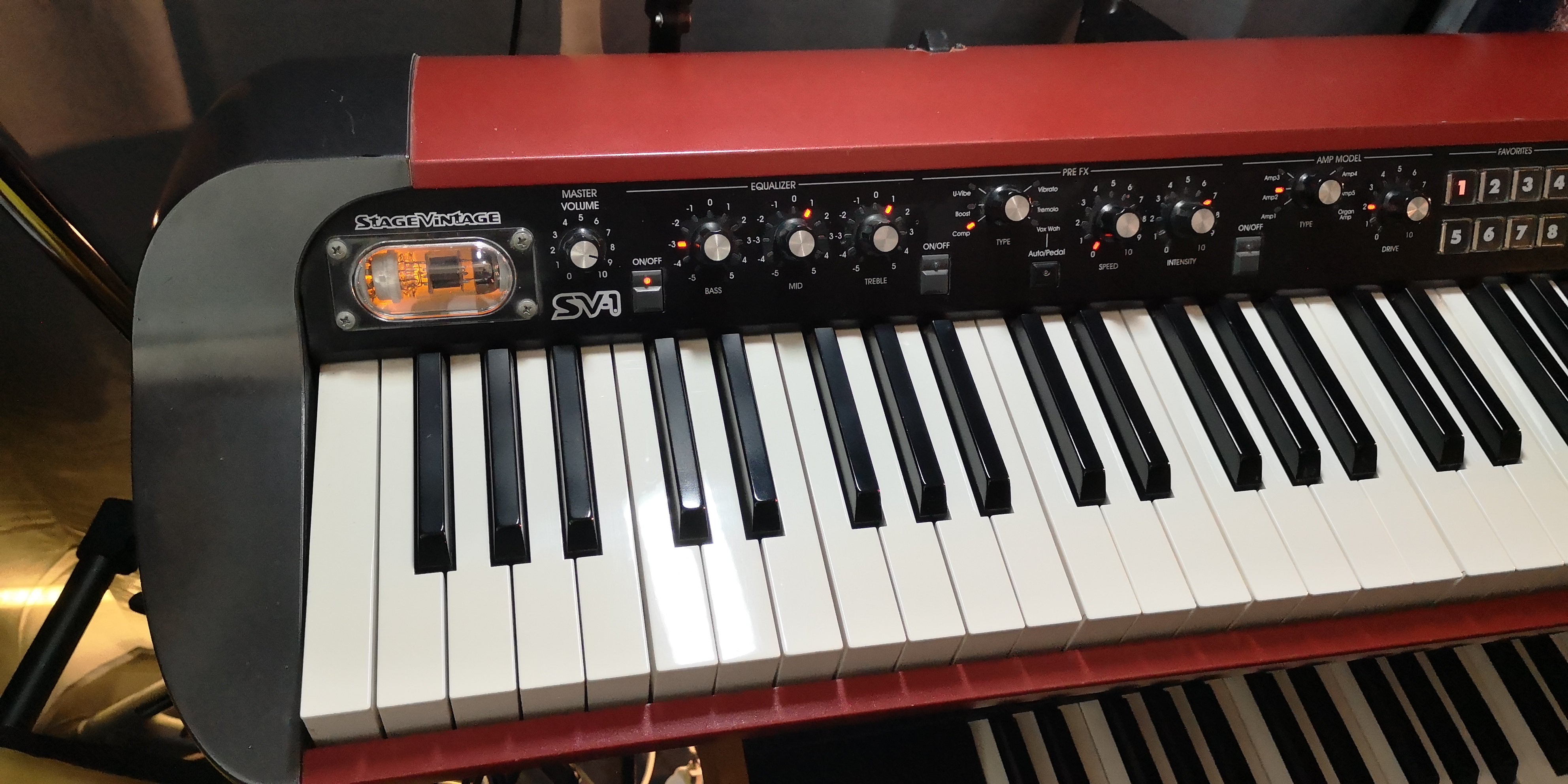 KORG SV1 73 RED