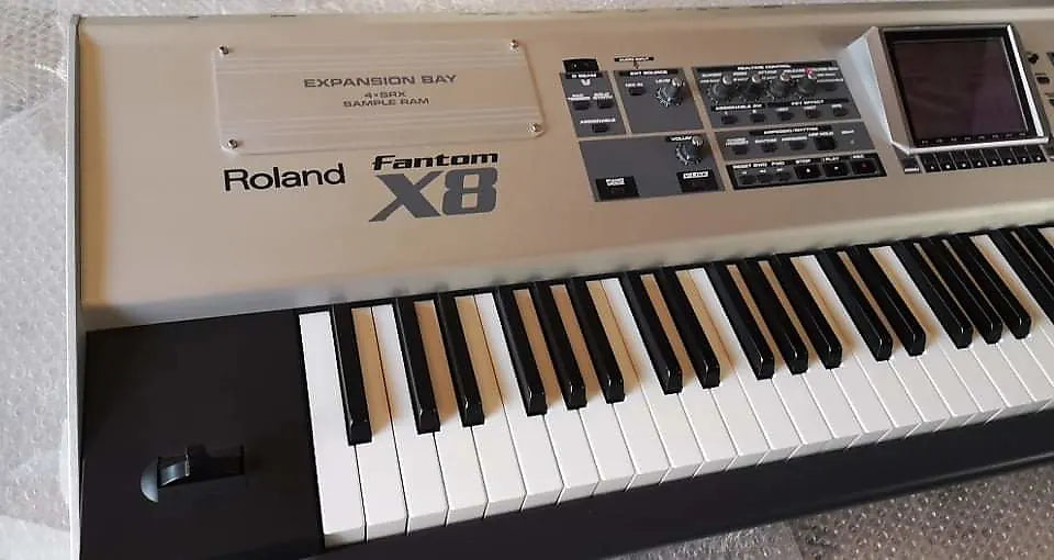 ROLAND FANTOM X8 SYNTH / Synthonia libraries