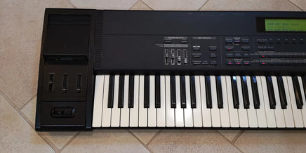 Roland XP-80 76-Key 64-Voice Music Workstation xp80 xp 80