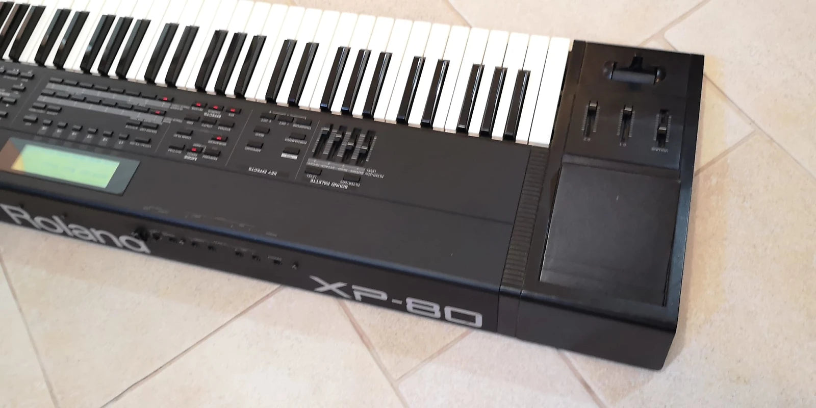 Roland XP-80 76-Key 64-Voice Music Workstation xp80 xp 80