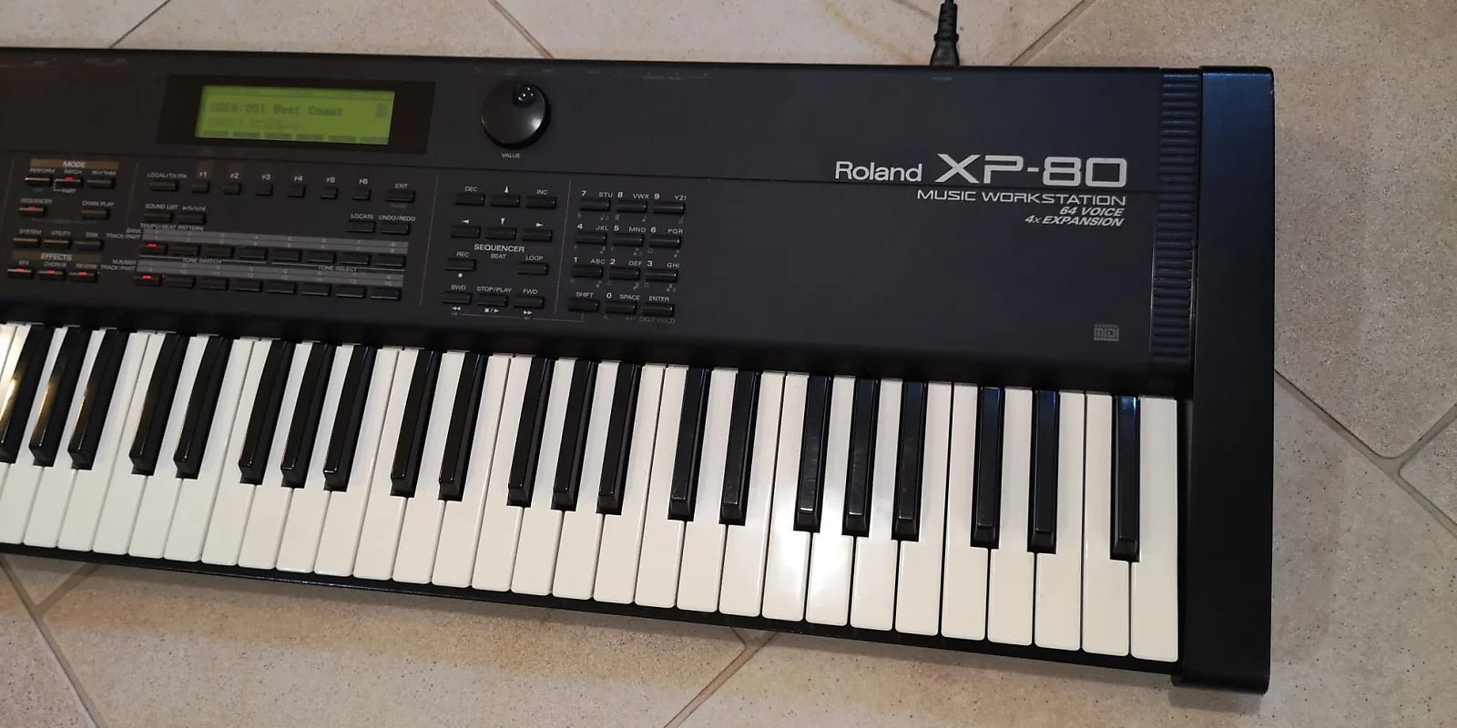 Roland XP-80 76-Key 64-Voice Music Workstation xp80 xp 80